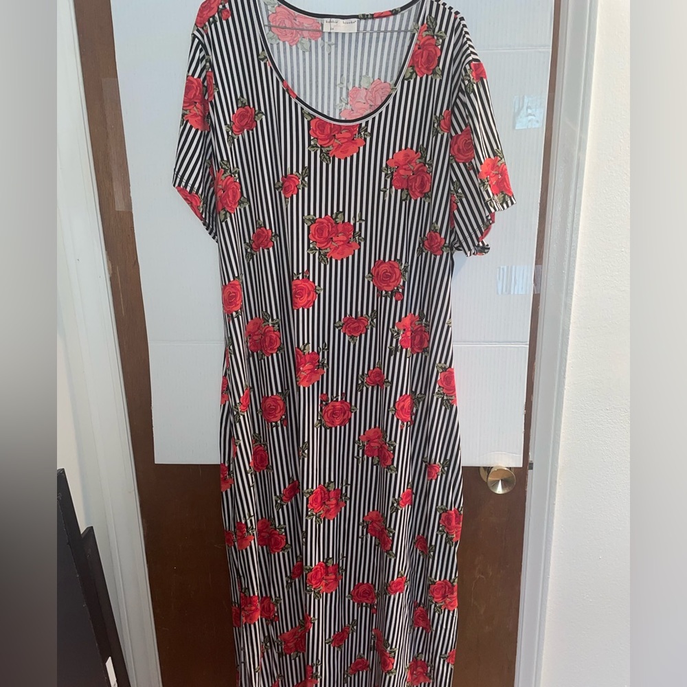 3x Floral maxi dress